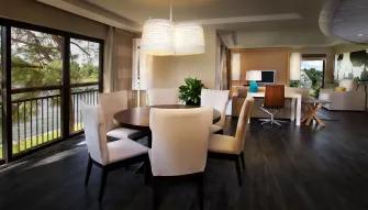 Bay Lake View - 1 Bedroom Suite - Club Level Bay Lake View - 1 Bedroom Suite - Club Level