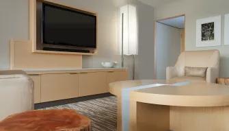 Bay Lake View - 2 Bedroom Suite - Club Level Bay Lake View - 2 Bedroom Suite - Club Level