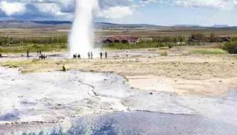 The Golden Circle Classic - Gullfoss, Geysir and Thingvellir