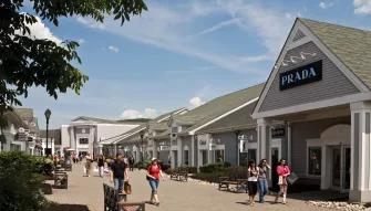 Woodbury Common Premium Outlets Shopping Tour