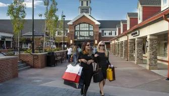 Woodbury Common Premium Outlets Shopping Tour
