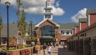 Woodbury Common Premium Outlets Shopping Tour