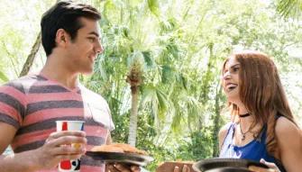 Couple dining at Busch Gardens Tampa Bay