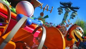 Slinky® Dog Zigzag Spin at Disneyland Paris