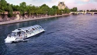 Batobus Hop-on Hop-off Sightseeing Cruise boat on the River Seine