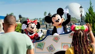 Mickey and Minnie Cavalcade at Epcot