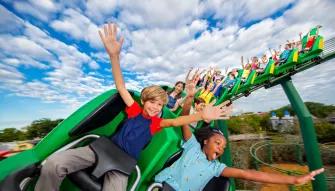 Kids enjoying The Dragon rollercoaster at LEGOLAND Florida