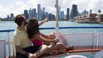 Go City: Chicago All-Inclusive Pass Shoreline Classic Lake Tour