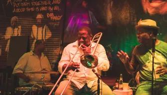 Total New Orleans Tour: Food, Cocktails & Jazz