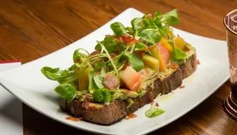 Self-guided Finger Licking Foodie Tour - Downtown