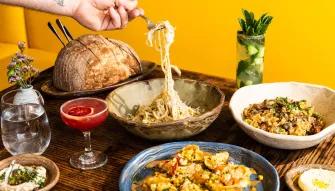 Self-guided Finger Licking Foodie Tour - Arts District