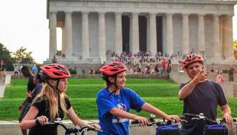 Monuments at Night Bike Tour