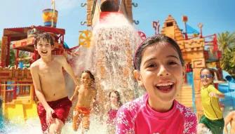 Kids playing in Splashers Mountain at Aquaventure Dubai