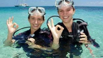 Luxury Ocean Spirit Cruise to Michaelmas Cay Luxury Ocean Spirit Cruise to Michaelmas Cay