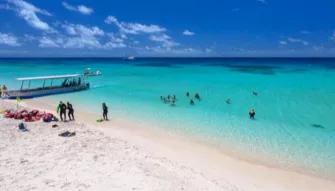 Luxury Ocean Spirit Cruise to Michaelmas Cay
