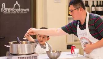 Gelato and Pizza making class in Milan