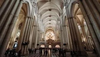 Toledo_inside_cathedral