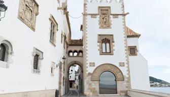 montserrat-tower-archway