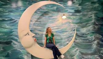 crescent-moon-artwork