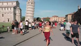 pisa-tower-in-background