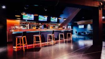 lounge-bar