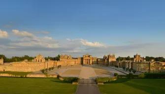 grounds-of-the-palace