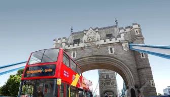 bus-driving-over-tower-bridge