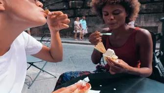 eating-gelato