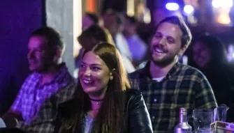 audience-laughing