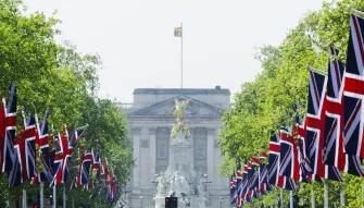 road-to-buckingham-palace