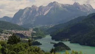 mountain-and-river