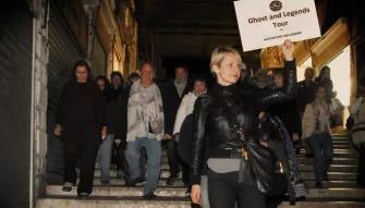 group-on-tour-down-stairs