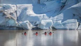 Glacial-kayaking