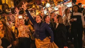 people-enjoying-themselves