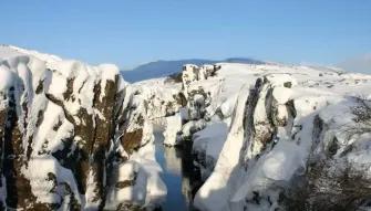 snowcapped-mountains