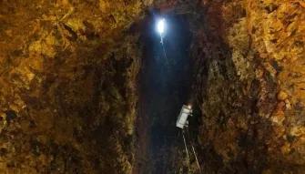 natural-volcanic-walls