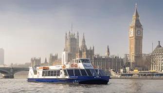 Cruising-past-Big-Ben