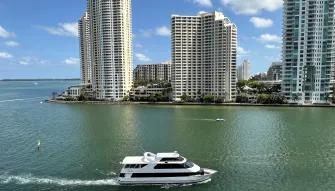 Miami Skyline Cruise of Millionaire's Homes and Biscayne Bay