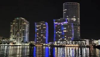 Miami Skyline Evening Cruise on Biscayne Bay