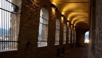 outside-walkway