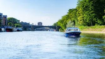 Boat hire on river Ouse