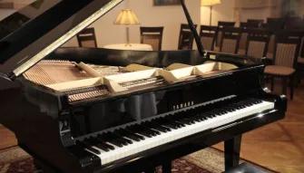 yamaha-piano