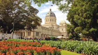 Melbourne City Discovery Tour Exterior view of the Royal Exhibition Building during the Melbourne City Discovery Tour