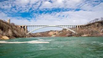 VIP First Access Maid of the Mist & Cave of the Winds Tour
