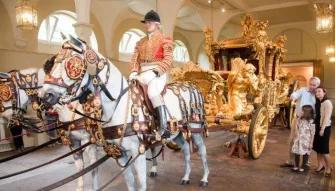 Royal Mews Horse Drawn Carriage