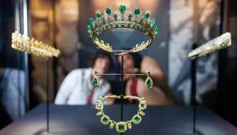 London Kensington Palace & Afternoon Tea