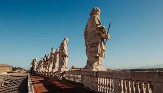 St. Peter’s Basilica Priority Access Tour with Dome & Crypt