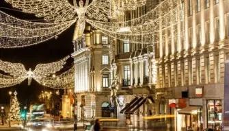 Singalong Christmas Lights with Festive Food & Drinks London Bus Tour