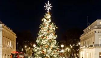 Singalong Christmas Lights with Festive Food & Drinks London Bus Tour