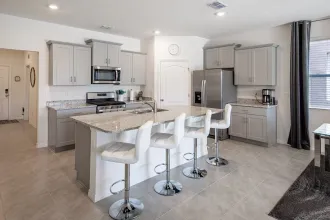 Solterra (5732) 6-bedroom Villa in Davenport